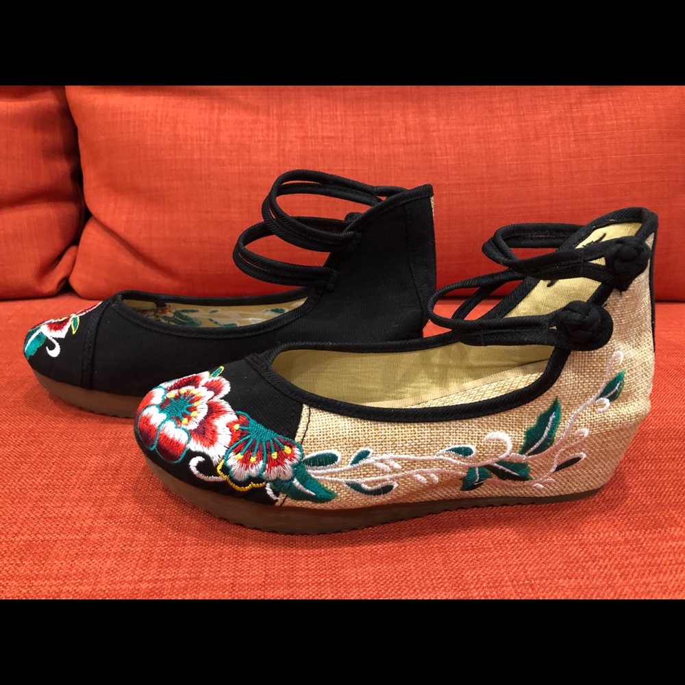 Chinese style shoe